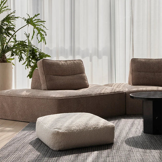 Pouf a forma di agnello