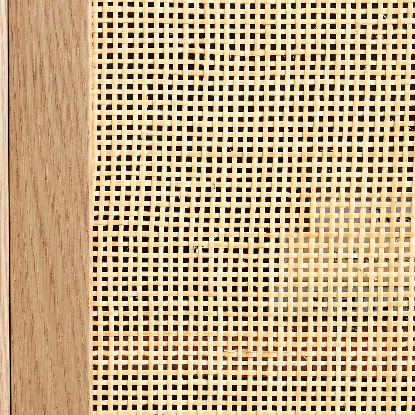 Credenza Torii / Ante e cassetti in rattan intrecciato